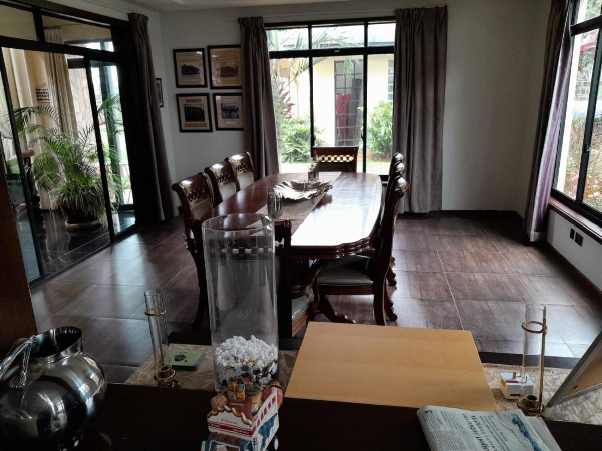 Florances Rest House Nairobi Dış mekan fotoğraf